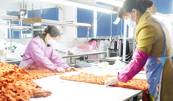 捷洋服饰-生产团队